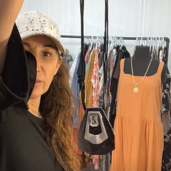 13. NECKLACE POSH LIVE LISTING - Picture 2 of 3